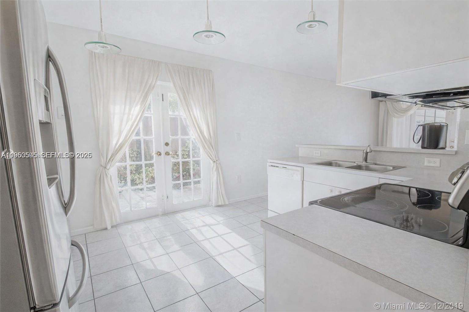 LAGO MAR SOUTH 2ND ADDN - Residential