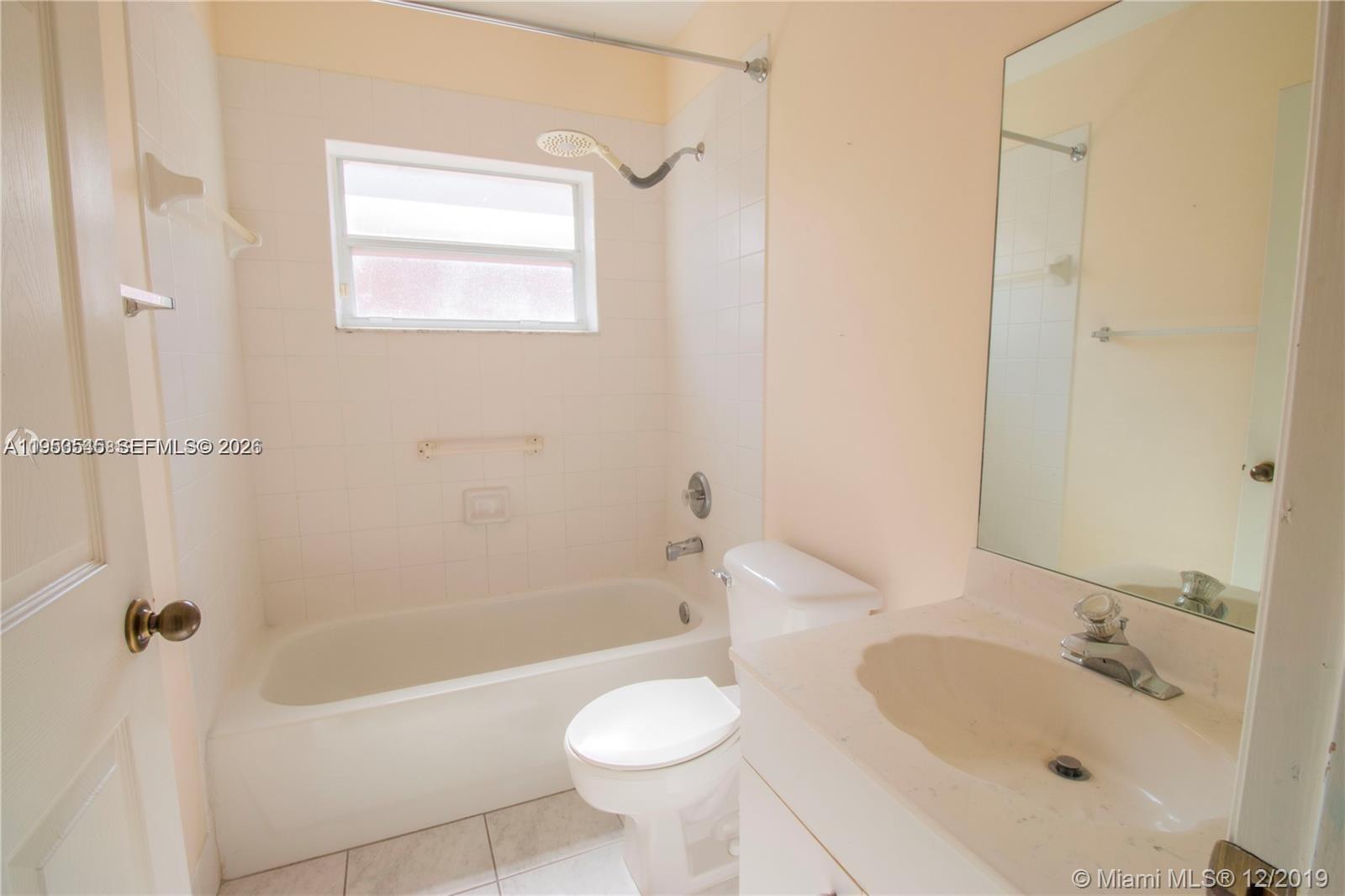 LAGO MAR SOUTH 2ND ADDN - Residential