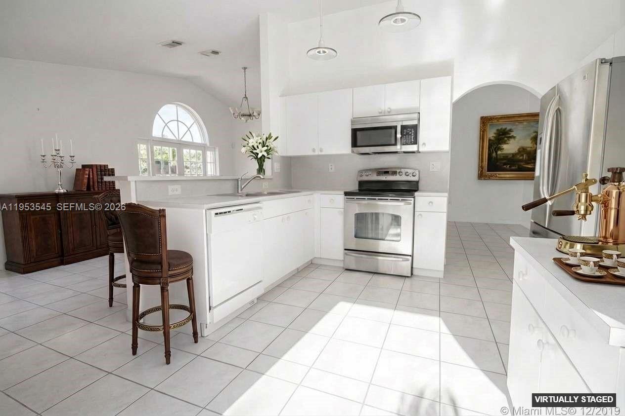 LAGO MAR SOUTH 2ND ADDN - Residential