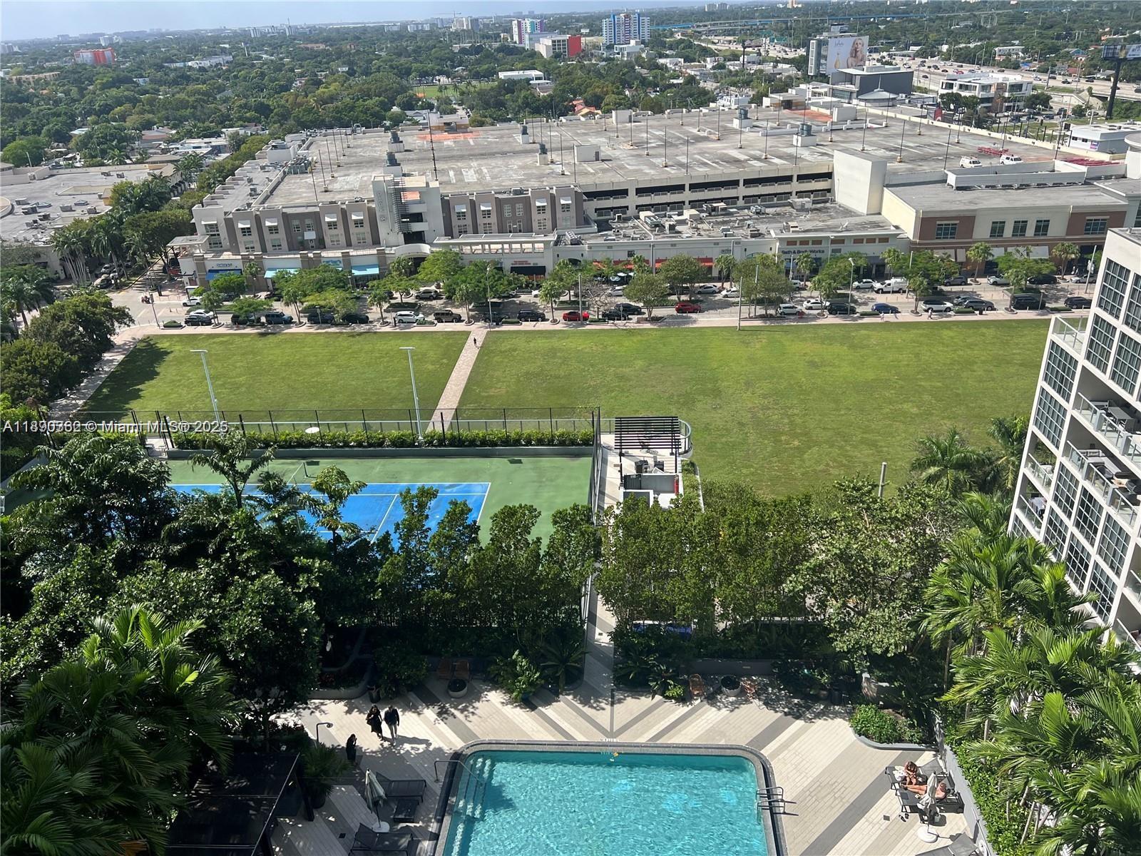 3401 MIDTOWN CONDO - Residential