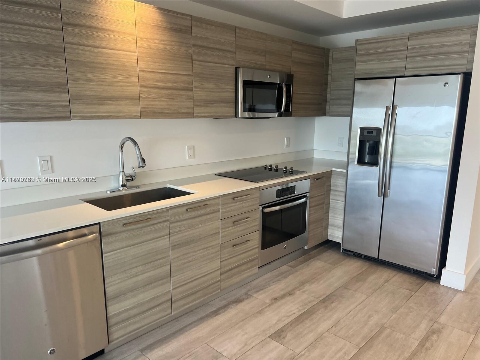 3401 MIDTOWN CONDO - Residential