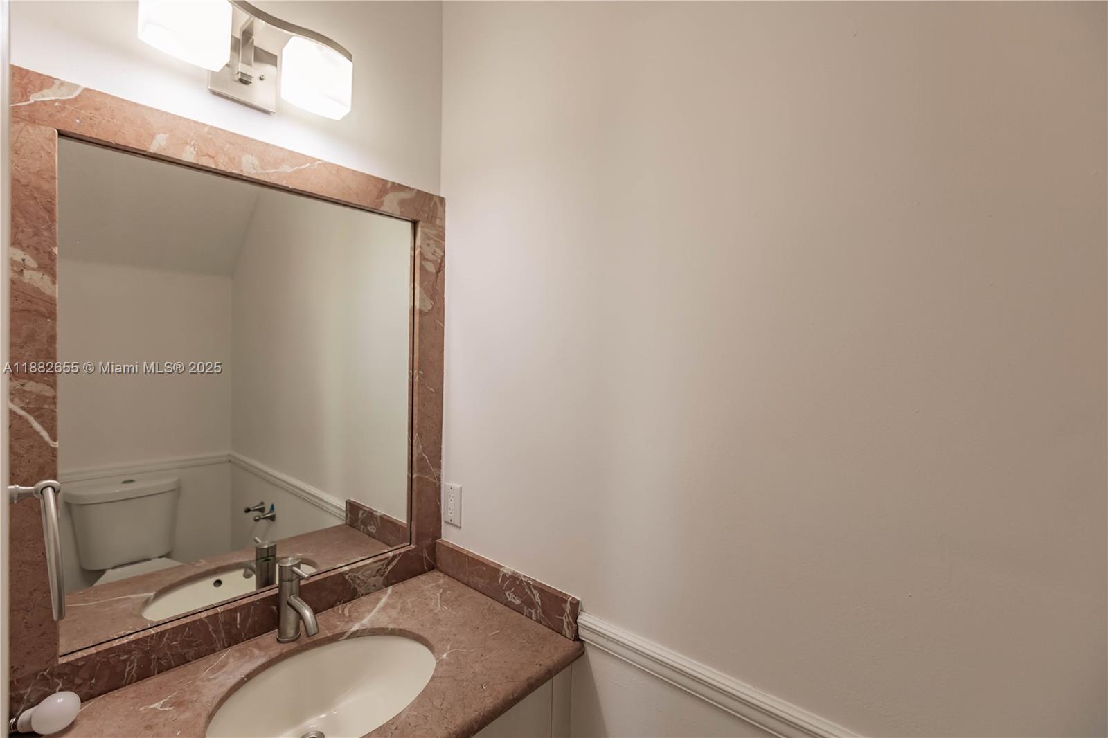 SECTOR 2-PARCELS 21A 25 2 - Residential Lease