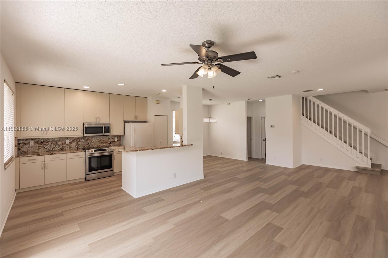 SECTOR 2-PARCELS 21A 25 2 - Residential Lease