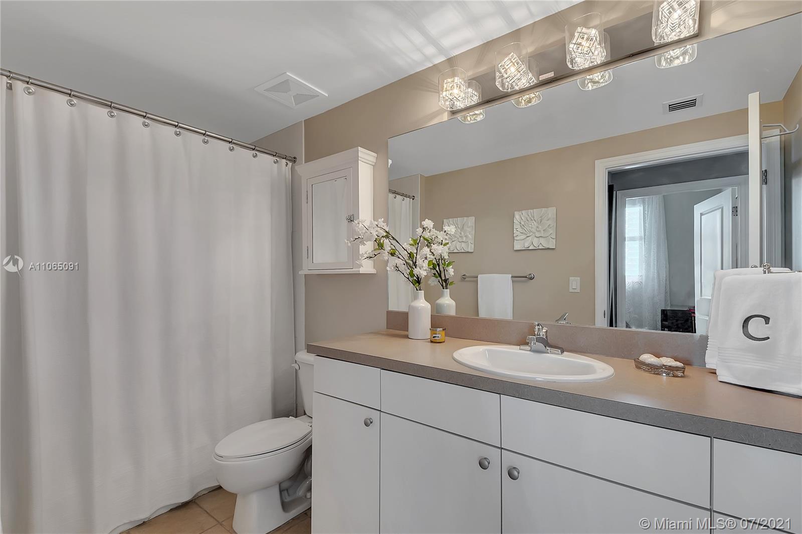 VUE AT BRICKELL CONDO - Residential