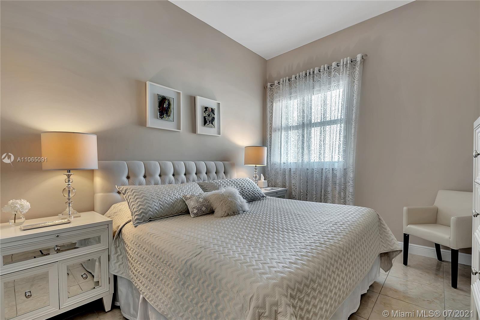 VUE AT BRICKELL CONDO - Residential