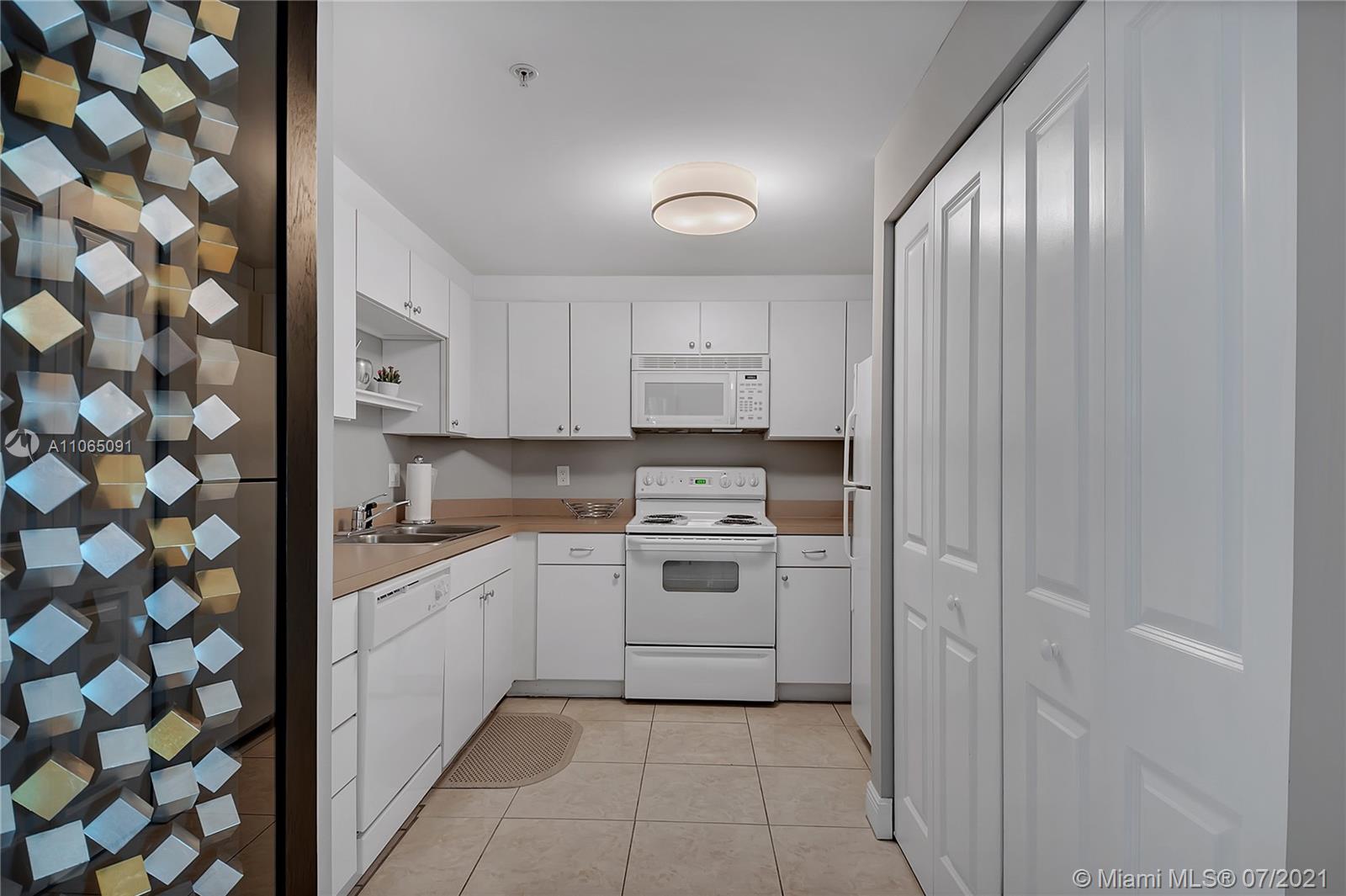 VUE AT BRICKELL CONDO - Residential