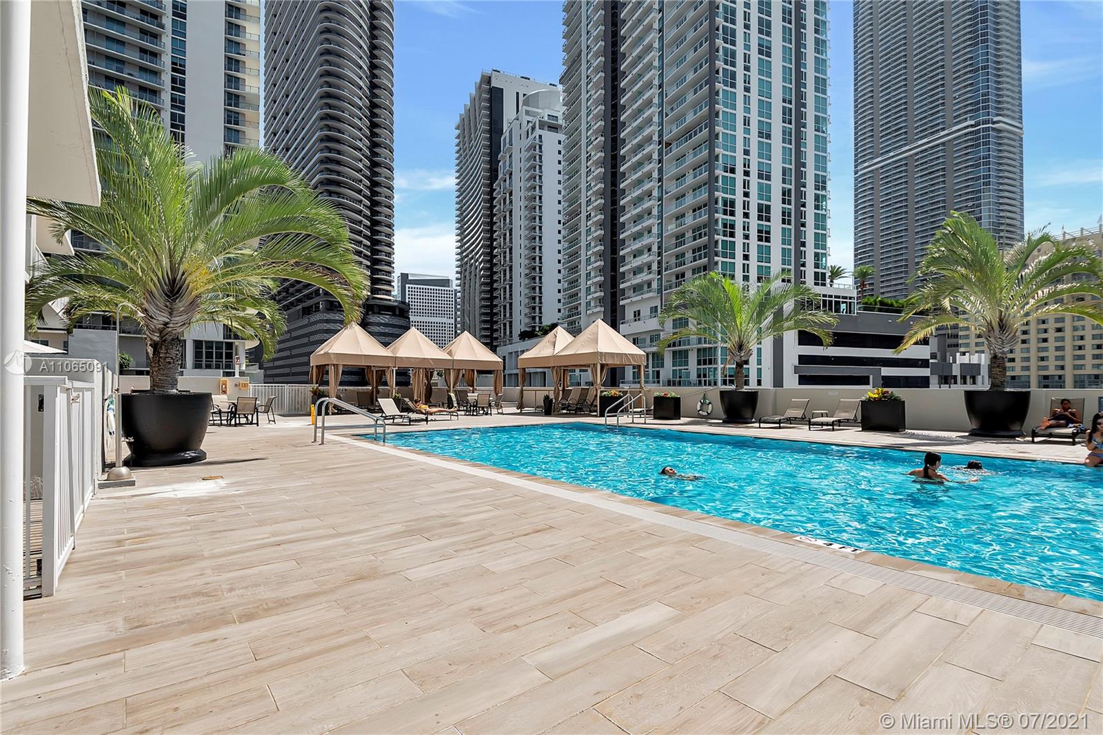 VUE AT BRICKELL CONDO - Residential