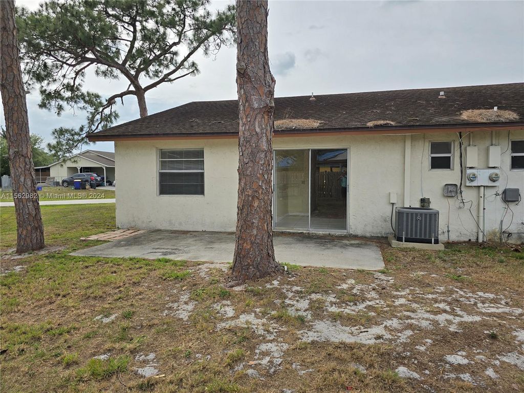 Photo of 4503 SE Ontario Dr, Stuart, FL 34997 (MLS # A11562982)