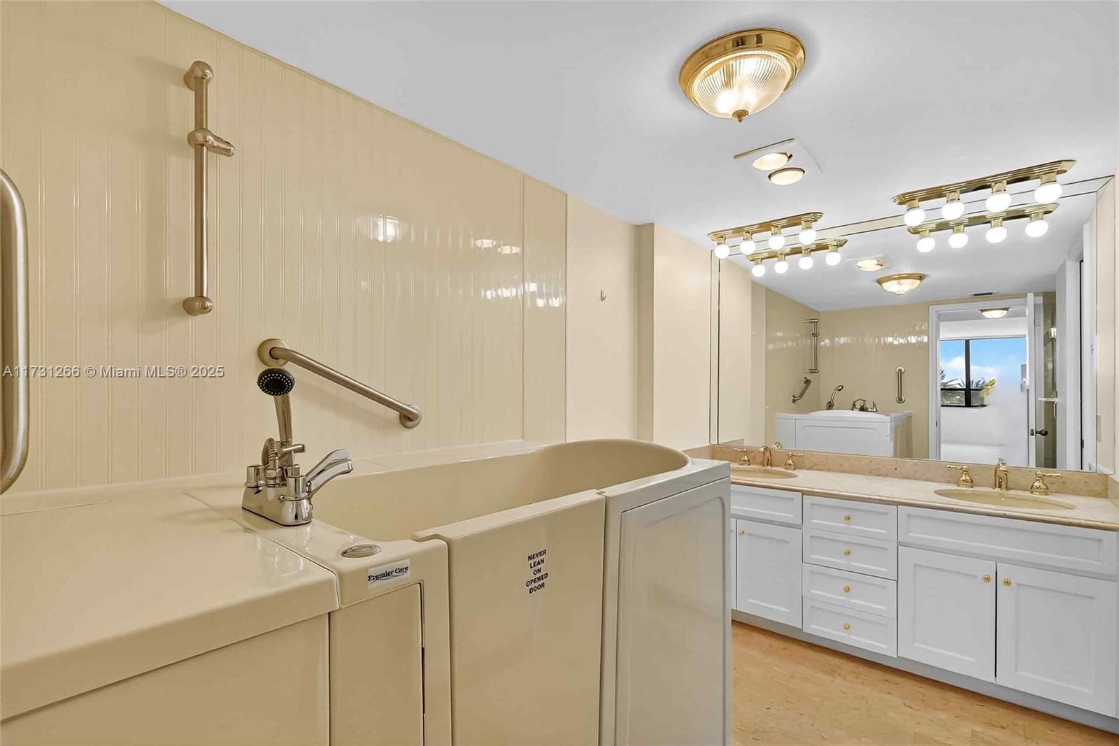 GROVE ISLE CONDO - Residential