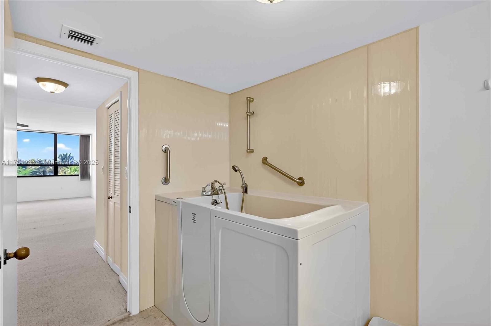 GROVE ISLE CONDO - Residential