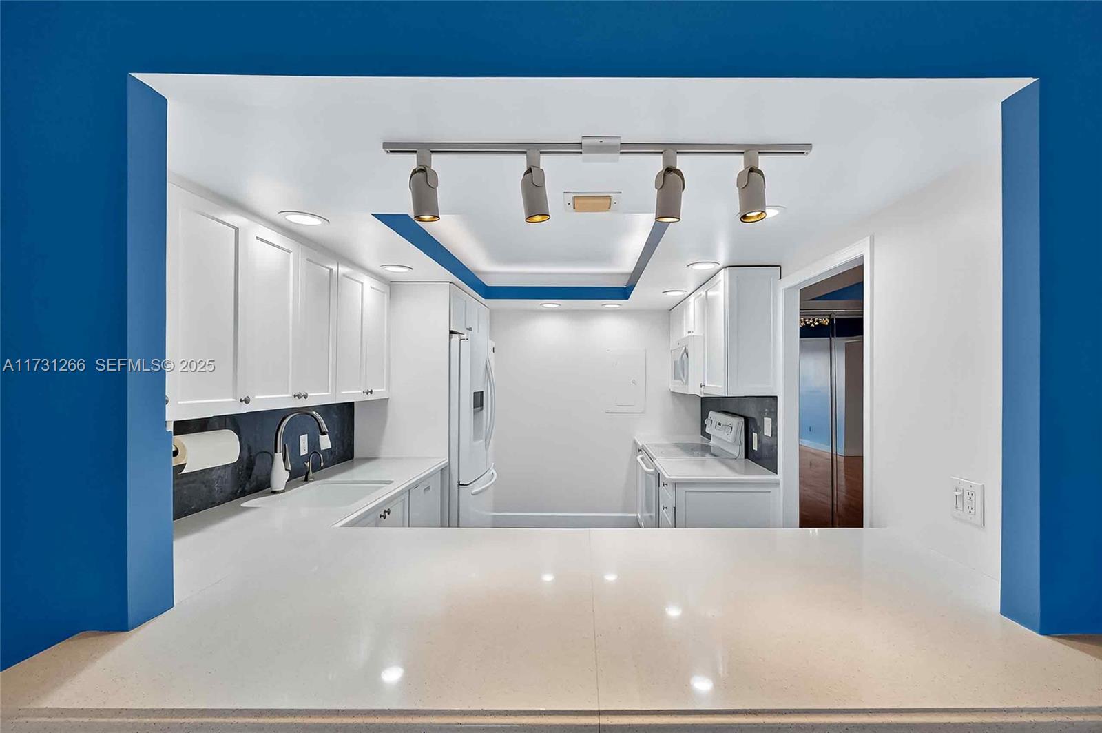 GROVE ISLE CONDO - Residential