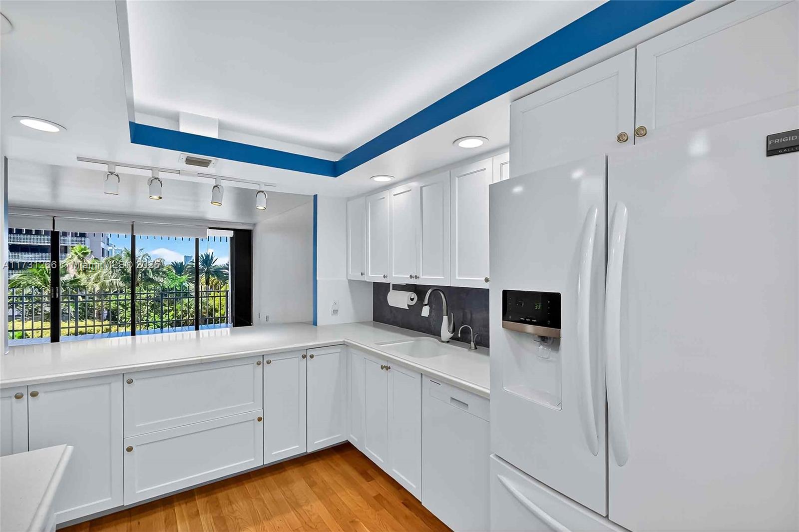 GROVE ISLE CONDO - Residential