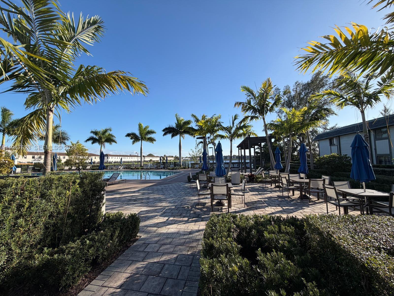 VIA VENTURA NEIGHBORHOOD - Residential