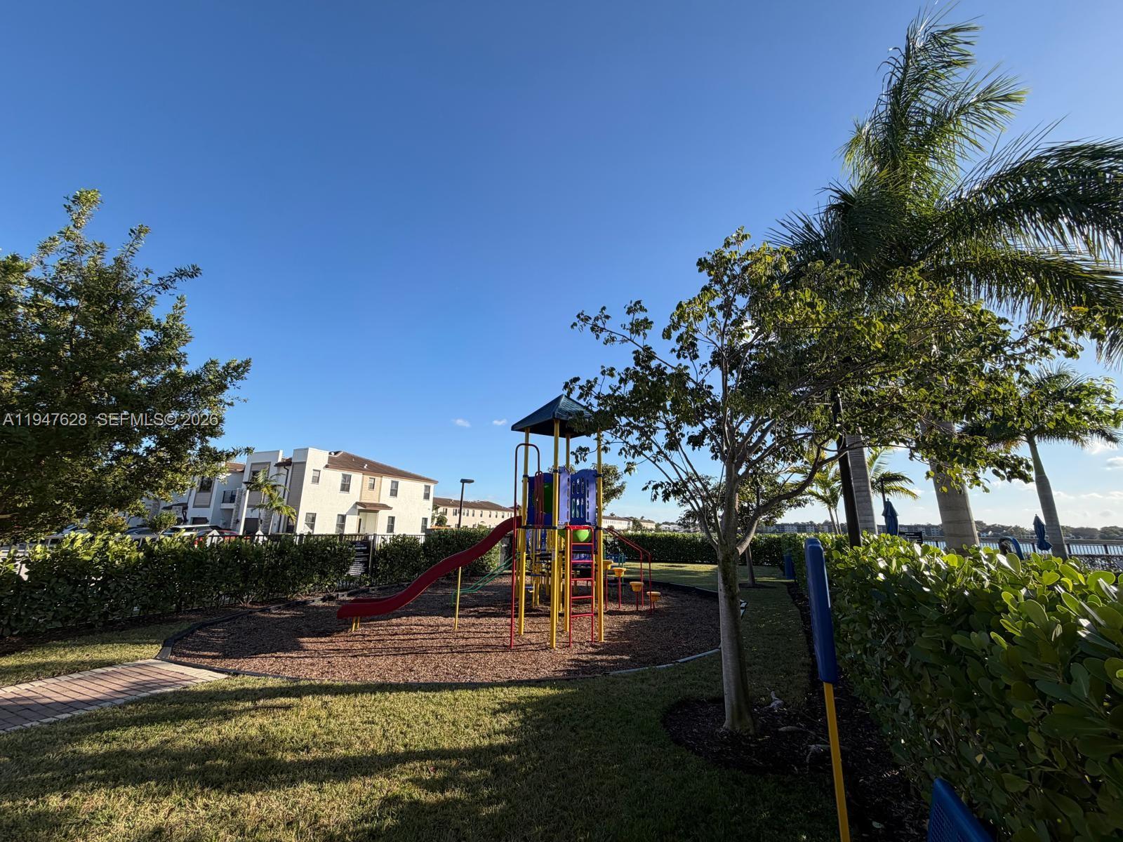 VIA VENTURA NEIGHBORHOOD - Residential