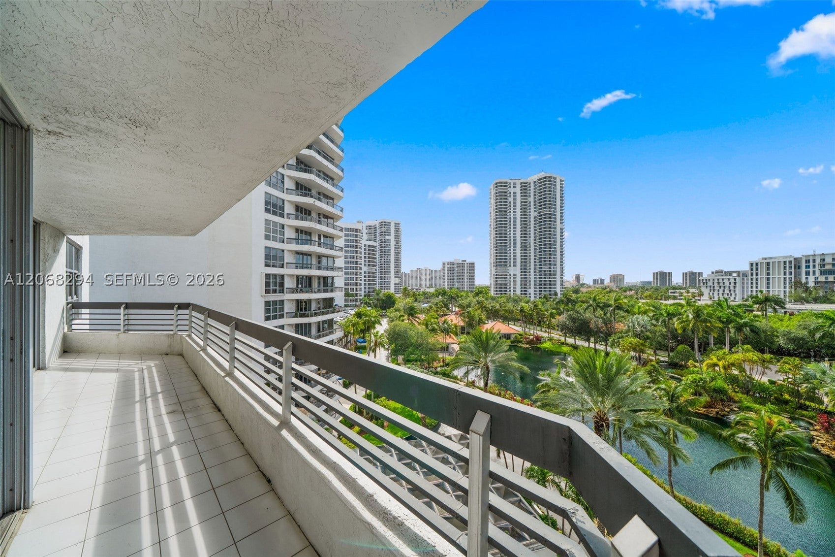 19101 NE 36th Ct 807, Aventura FL 33180