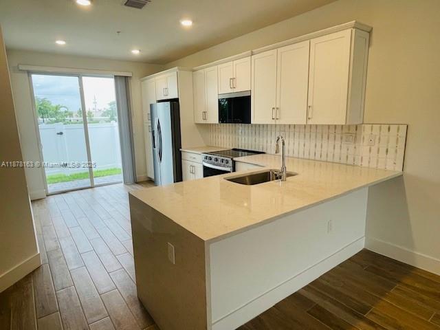 MERRICK SQUARE - Residential Lease