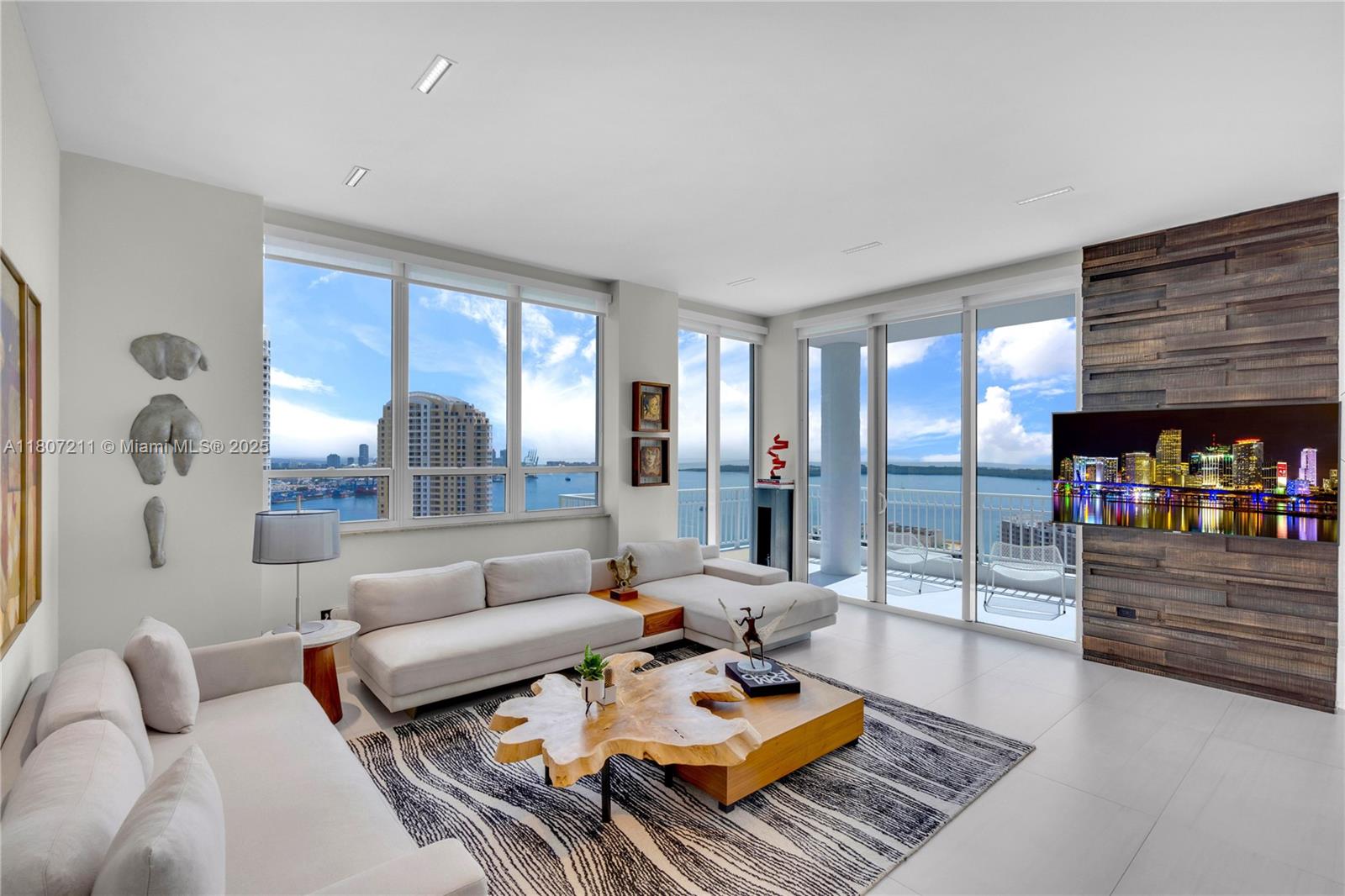 801 Brickell Key Blvd Ph 3311, Miami, Broward County, Florida - 2 Bedrooms  
3 Bathrooms - 