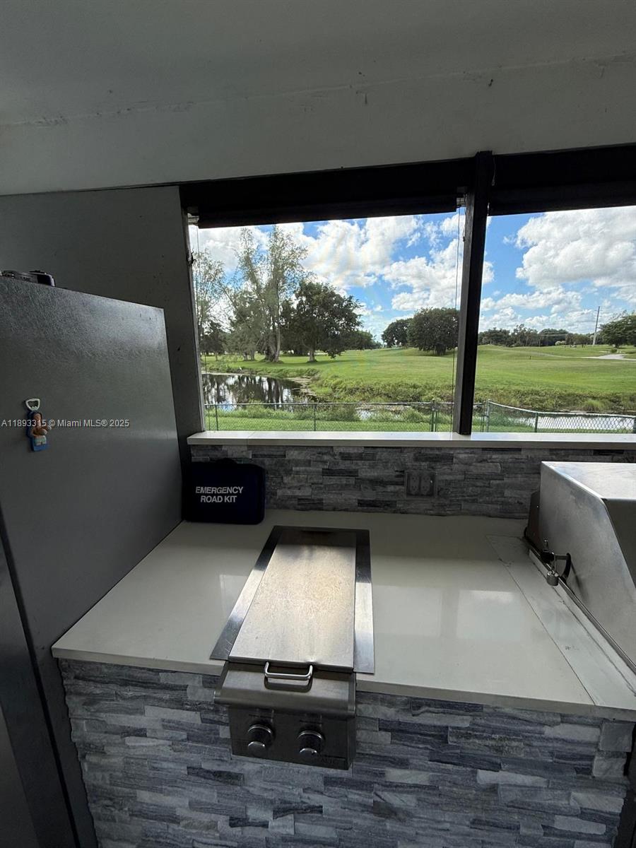 COUNTRY CLUB OF MIAMI EST - Residential