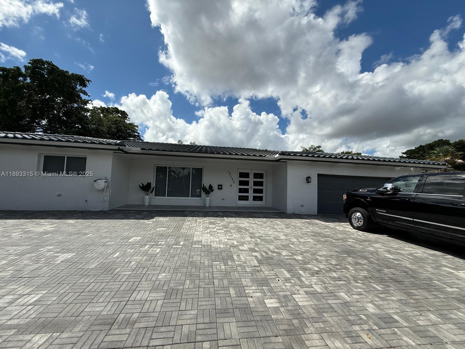 COUNTRY CLUB OF MIAMI EST - Residential