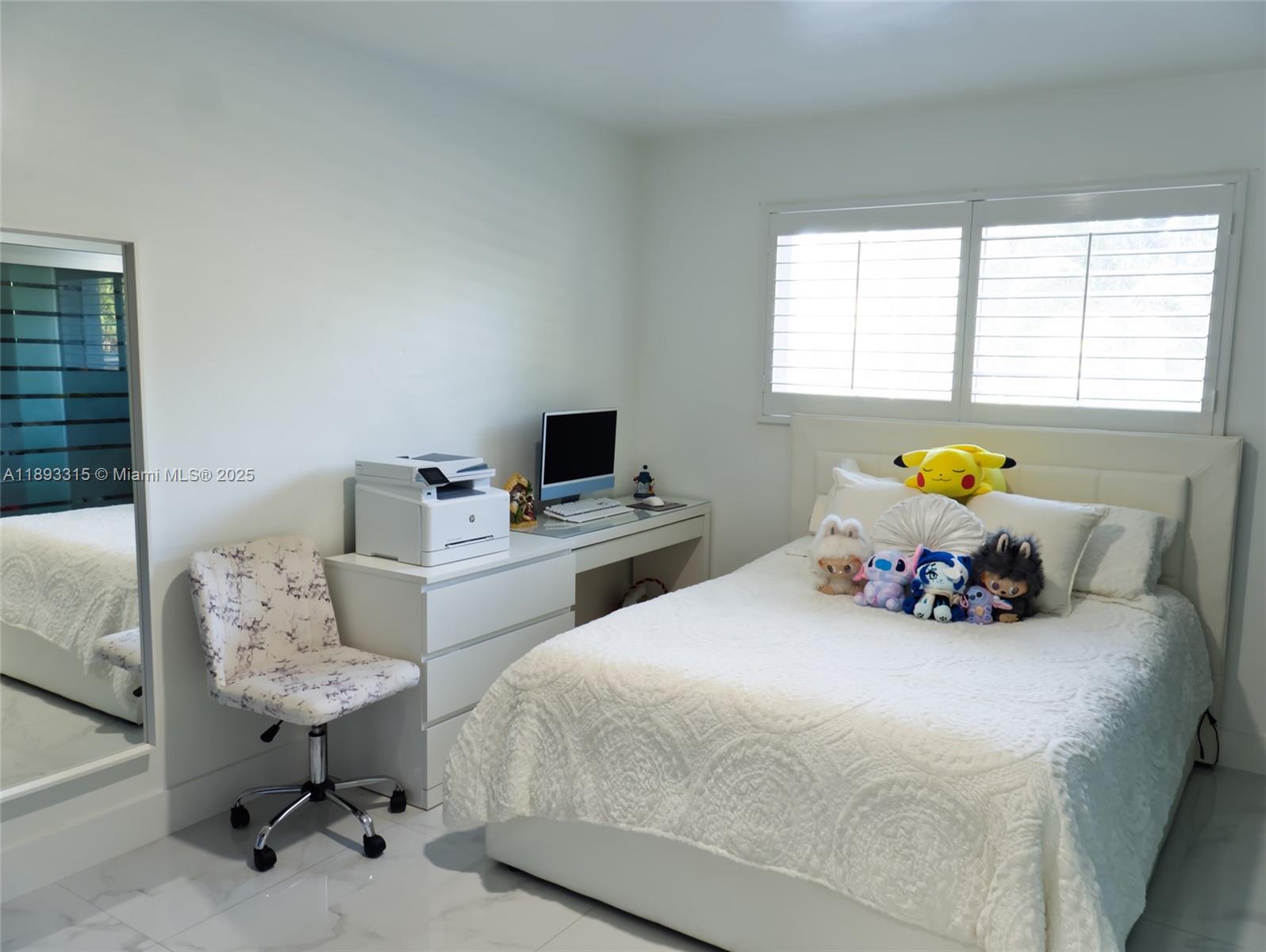 COUNTRY CLUB OF MIAMI EST - Residential