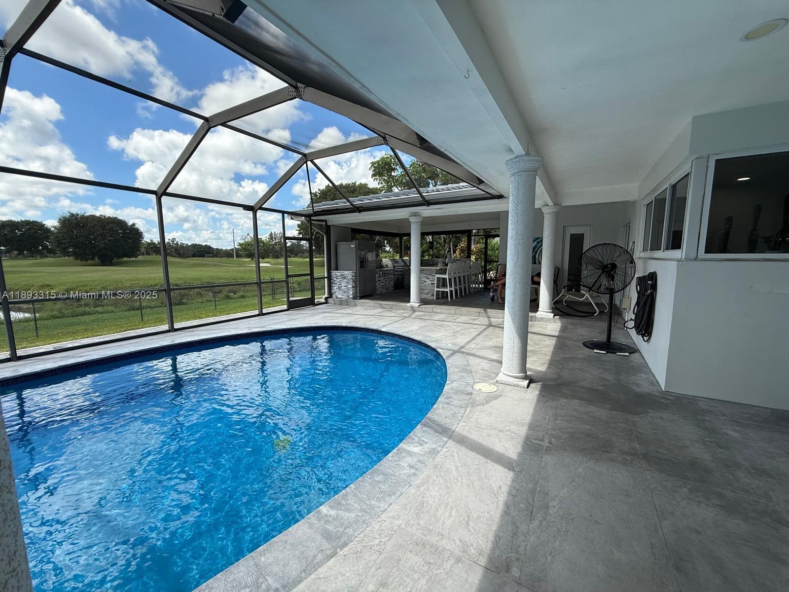 COUNTRY CLUB OF MIAMI EST - Residential