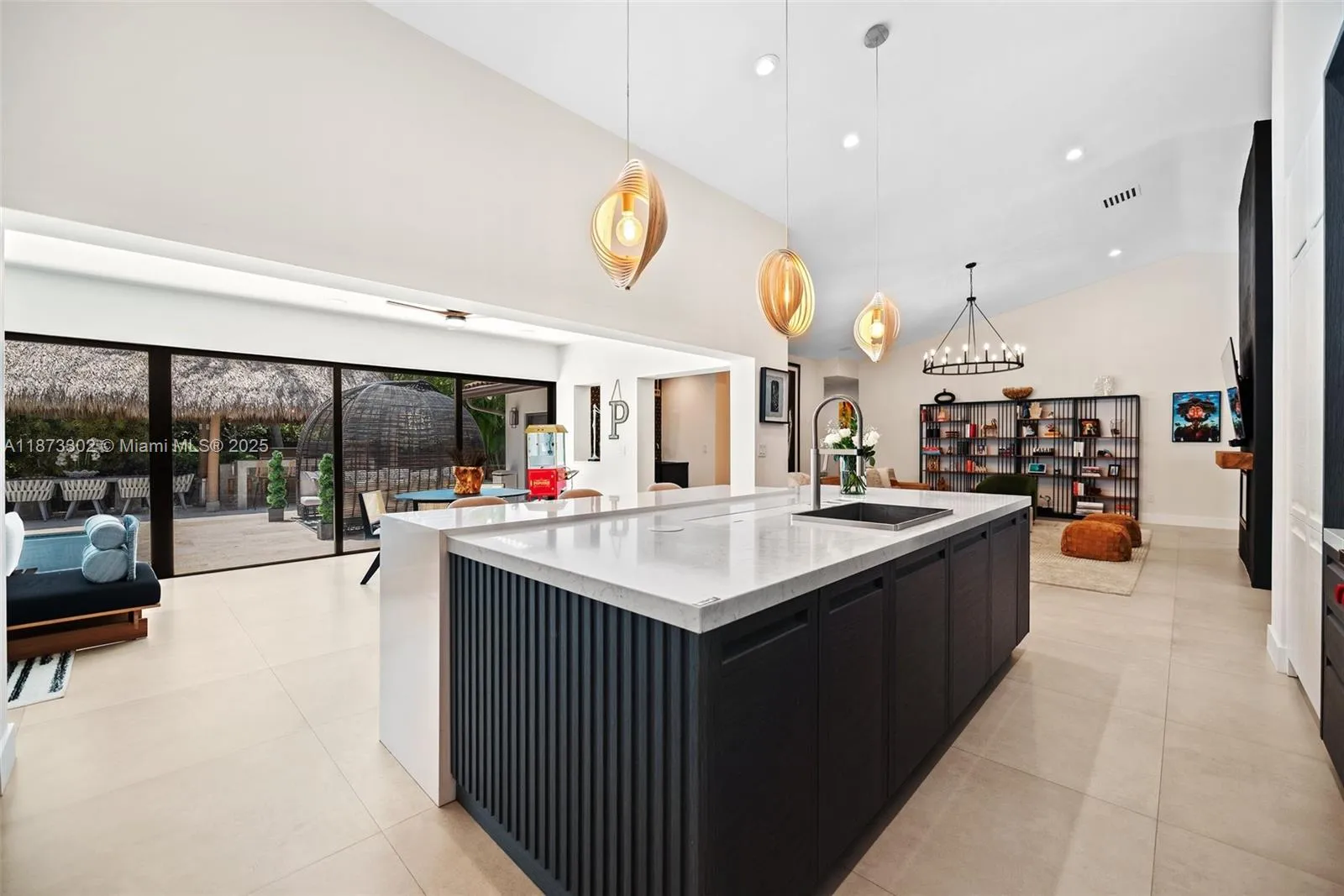 Miami, Florida 33176, United States, 4 Bedrooms Bedrooms, ,5 BathroomsBathrooms,Residential,Active,204583