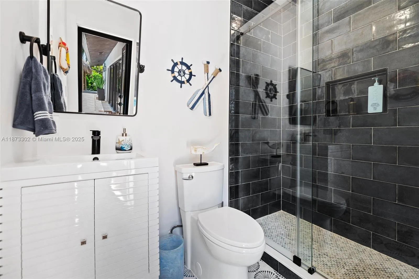 Miami, Florida 33176, United States, 4 Bedrooms Bedrooms, ,5 BathroomsBathrooms,Residential,Active,204583