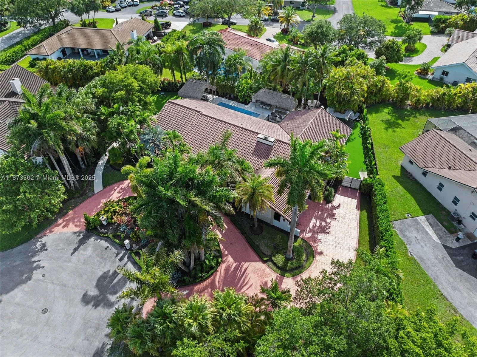 Miami, Florida 33176, United States, 4 Bedrooms Bedrooms, ,5 BathroomsBathrooms,Residential,Active,204583