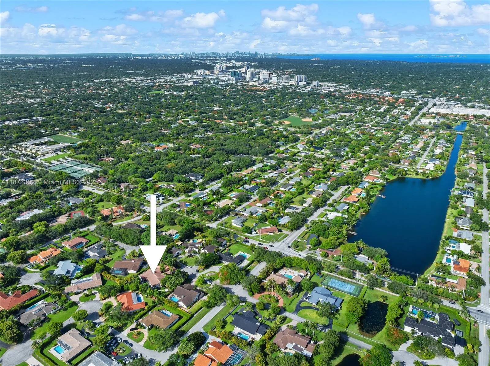 Miami, Florida 33176, United States, 4 Bedrooms Bedrooms, ,5 BathroomsBathrooms,Residential,Active,204583