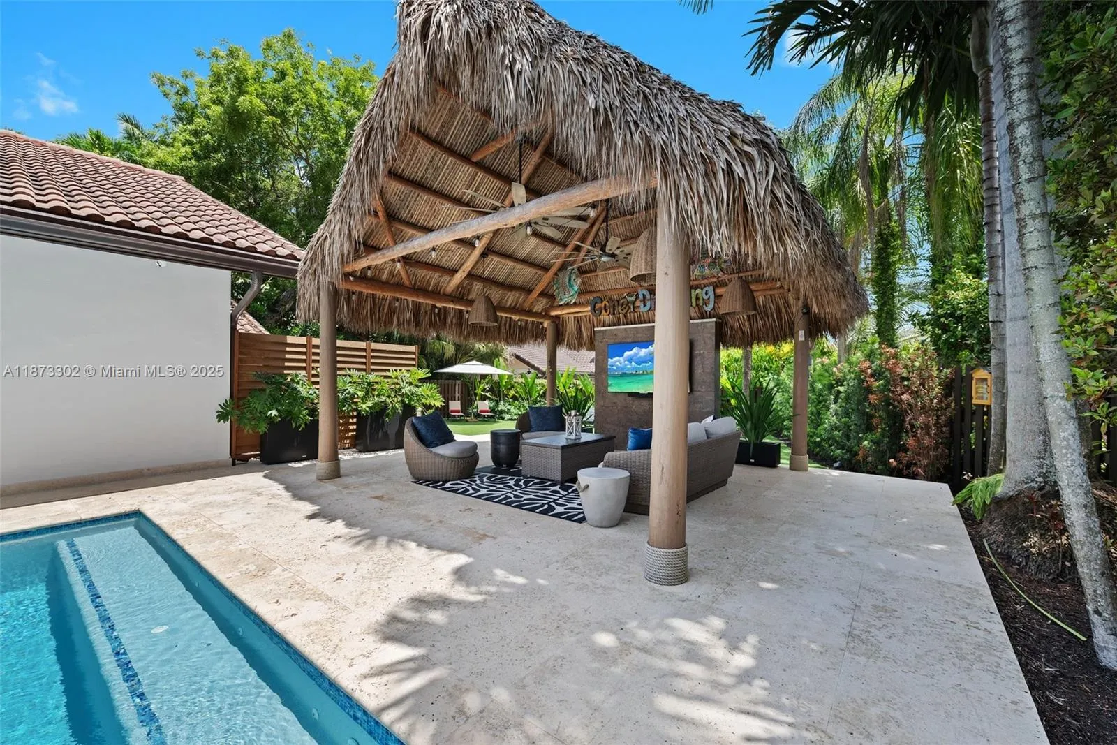 Miami, Florida 33176, United States, 4 Bedrooms Bedrooms, ,5 BathroomsBathrooms,Residential,Active,204583