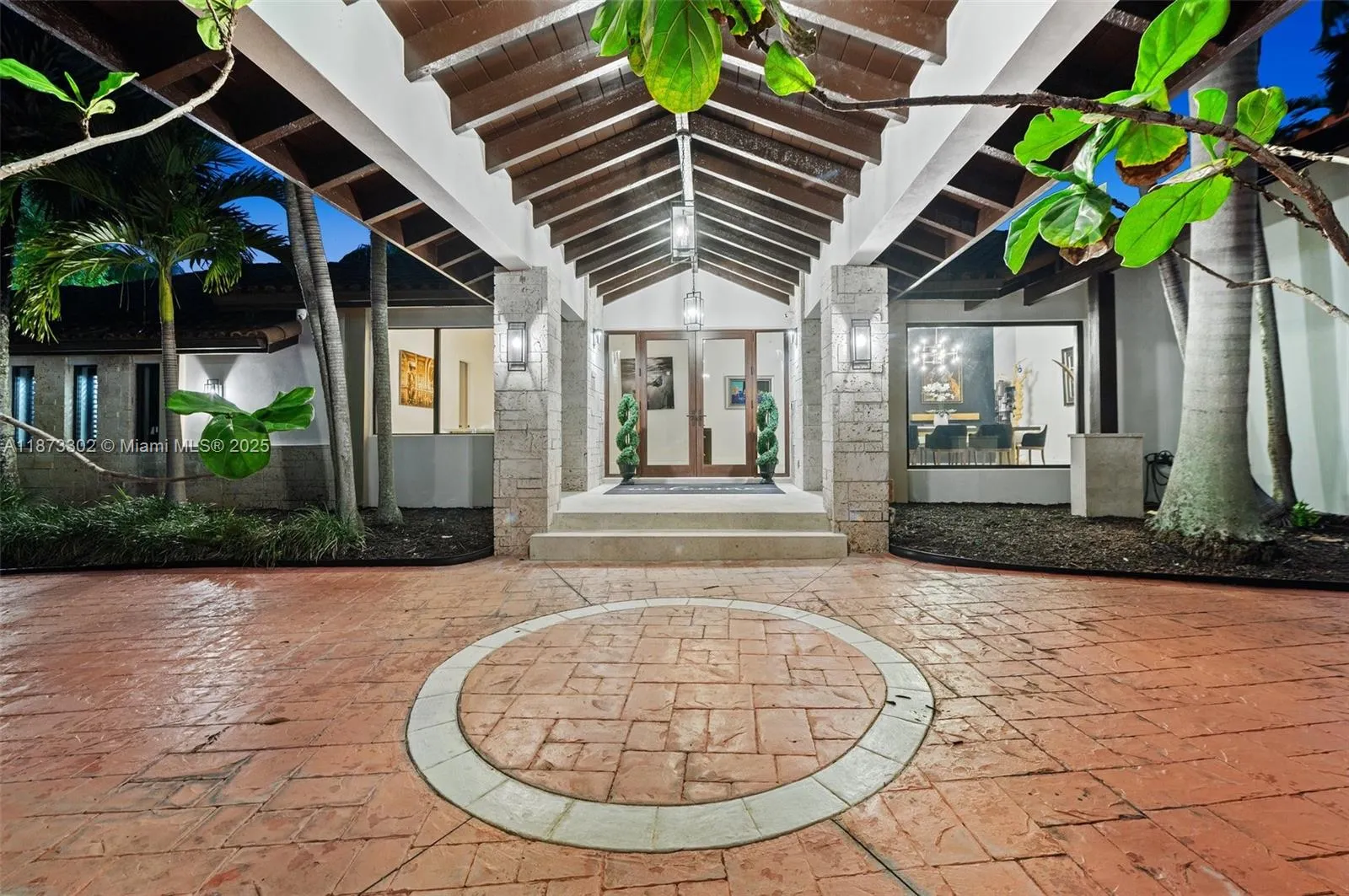 Miami, Florida 33176, United States, 4 Bedrooms Bedrooms, ,5 BathroomsBathrooms,Residential,Active,204583