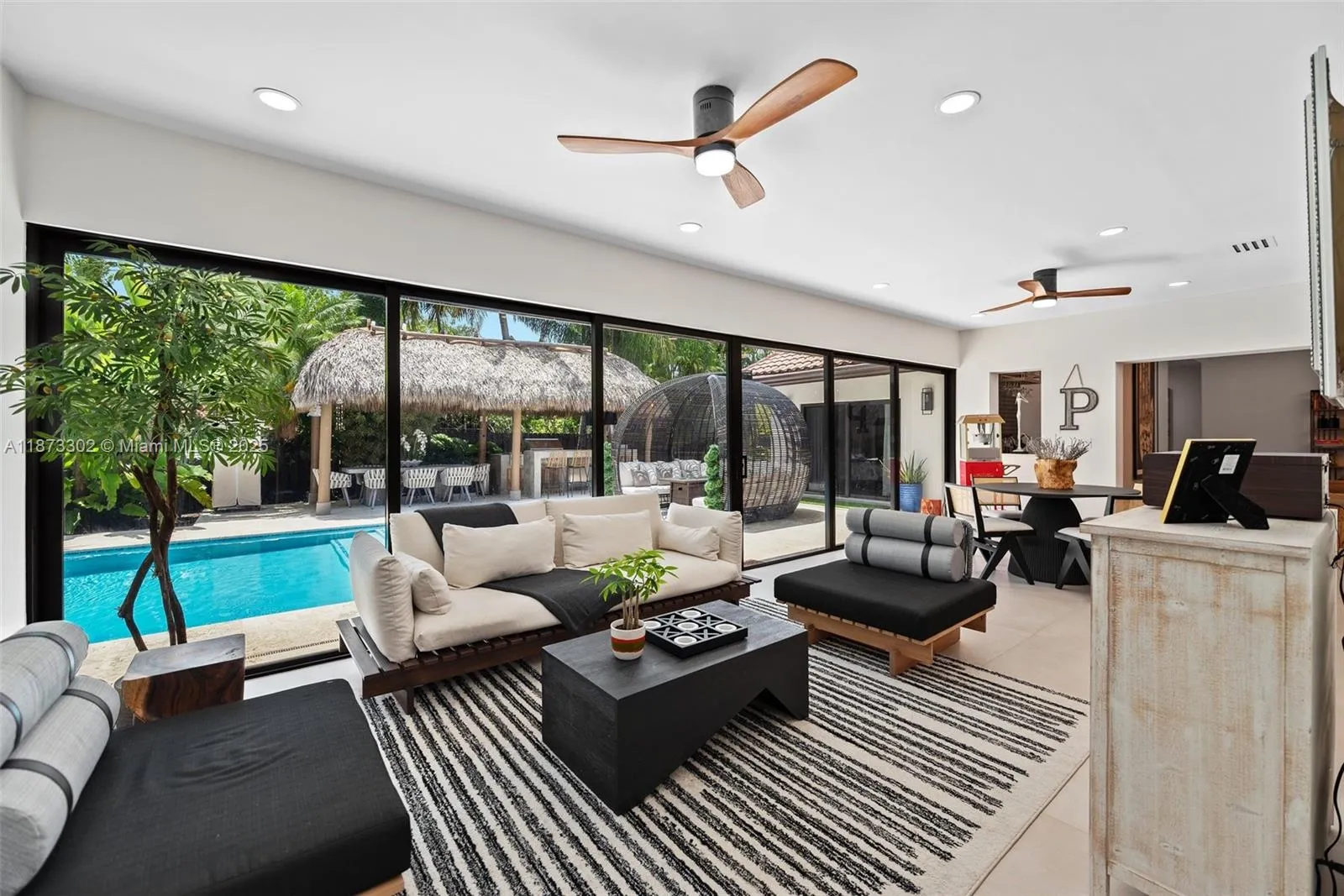 Miami, Florida 33176, United States, 4 Bedrooms Bedrooms, ,5 BathroomsBathrooms,Residential,Active,204583