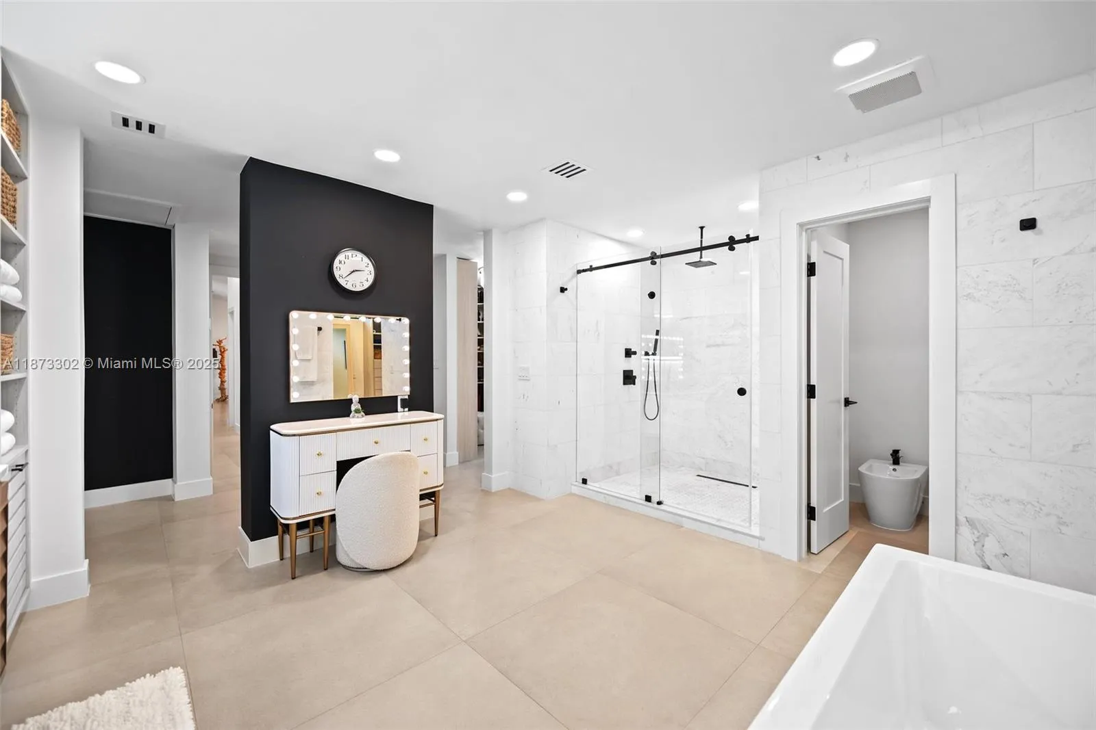 Miami, Florida 33176, United States, 4 Bedrooms Bedrooms, ,5 BathroomsBathrooms,Residential,Active,204583