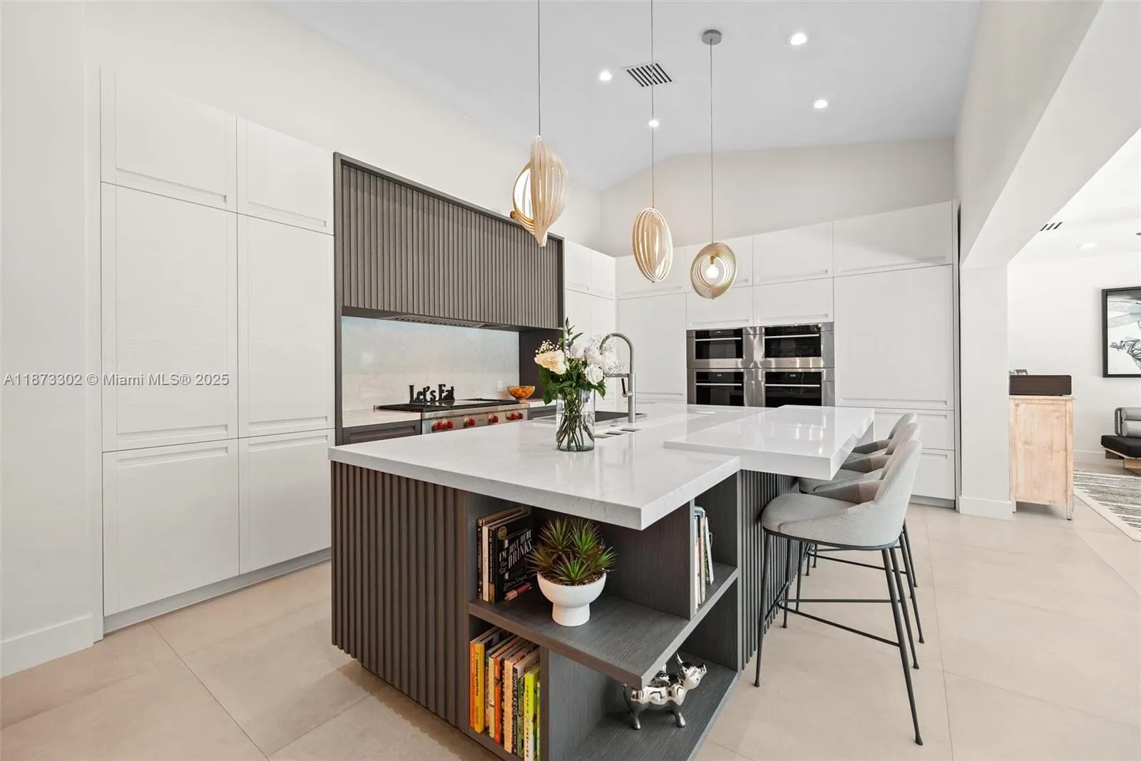 Miami, Florida 33176, United States, 4 Bedrooms Bedrooms, ,5 BathroomsBathrooms,Residential,Active,204583