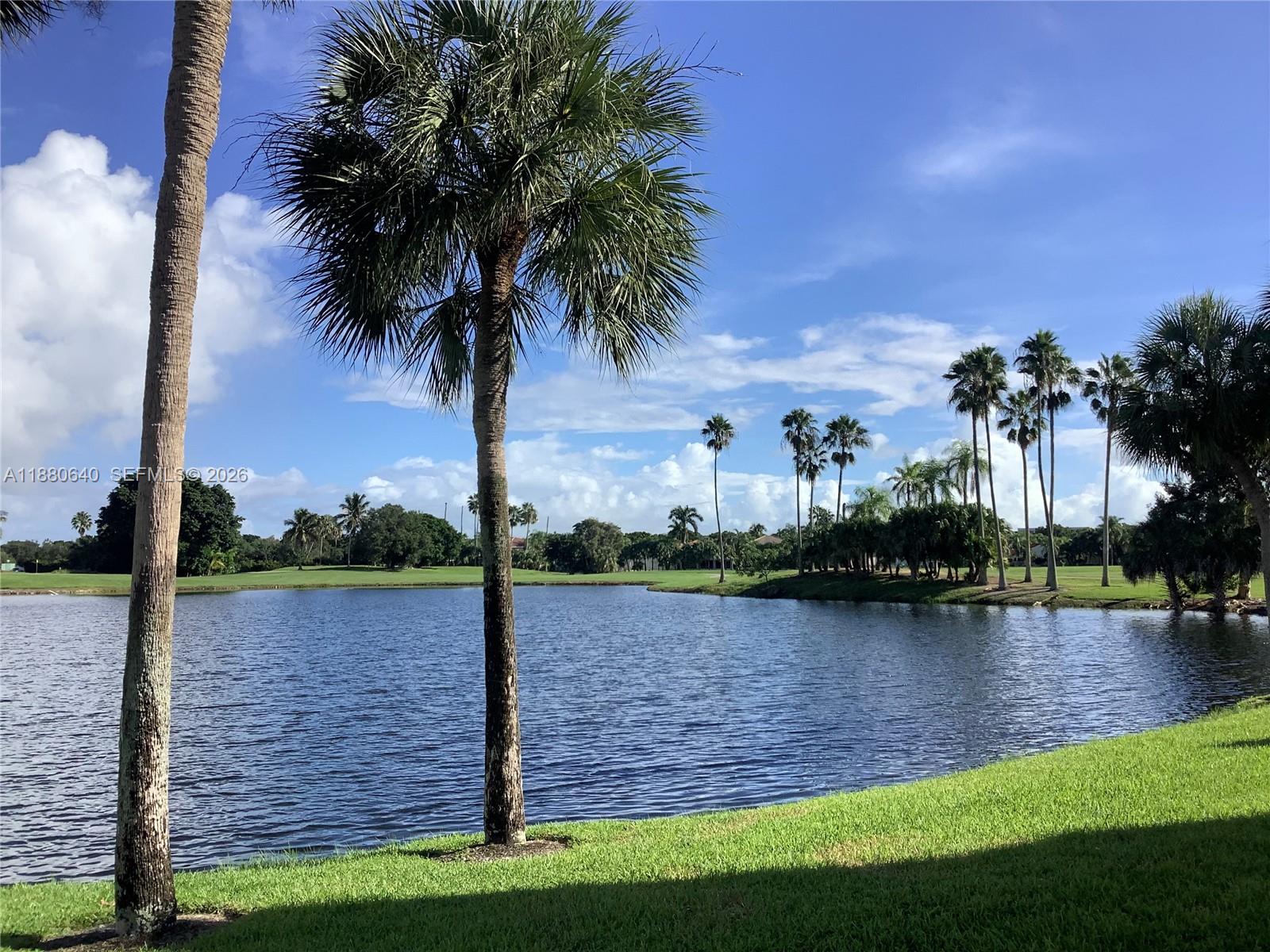 BLDG 7 OF COUNTRY CLUB AP - Residential