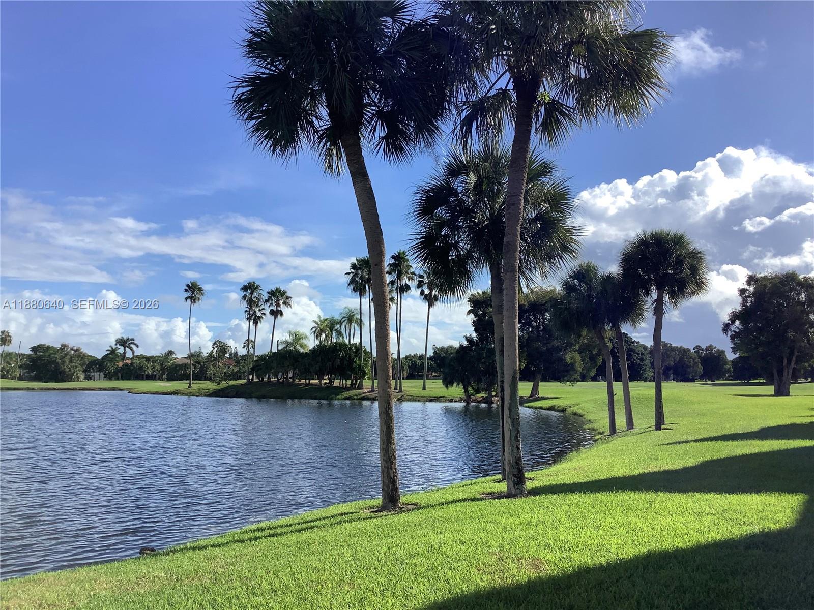 BLDG 7 OF COUNTRY CLUB AP - Residential