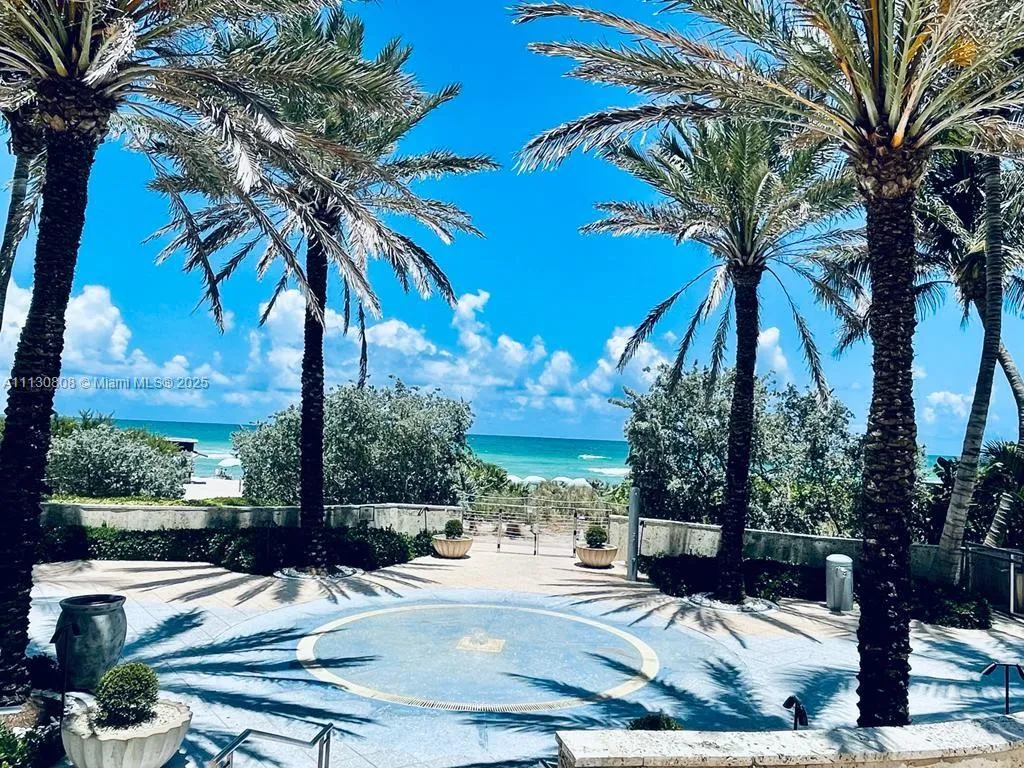 Miami Beach, Florida 33141, United States, 1 Bedroom Bedrooms, ,1 BathroomBathrooms,Residential,Active,75728