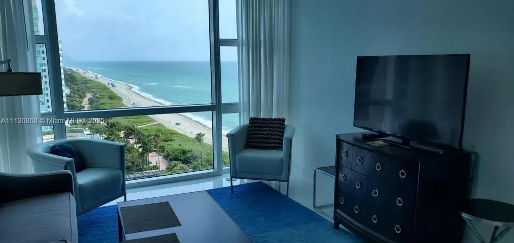 Miami Beach, Florida 33141, United States, 1 Bedroom Bedrooms, ,1 BathroomBathrooms,Residential,Active,75728