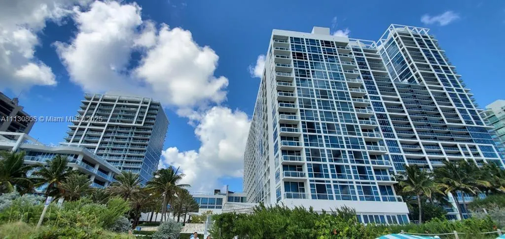Miami Beach, Florida 33141, United States, 1 Bedroom Bedrooms, ,1 BathroomBathrooms,Residential,Active,75728