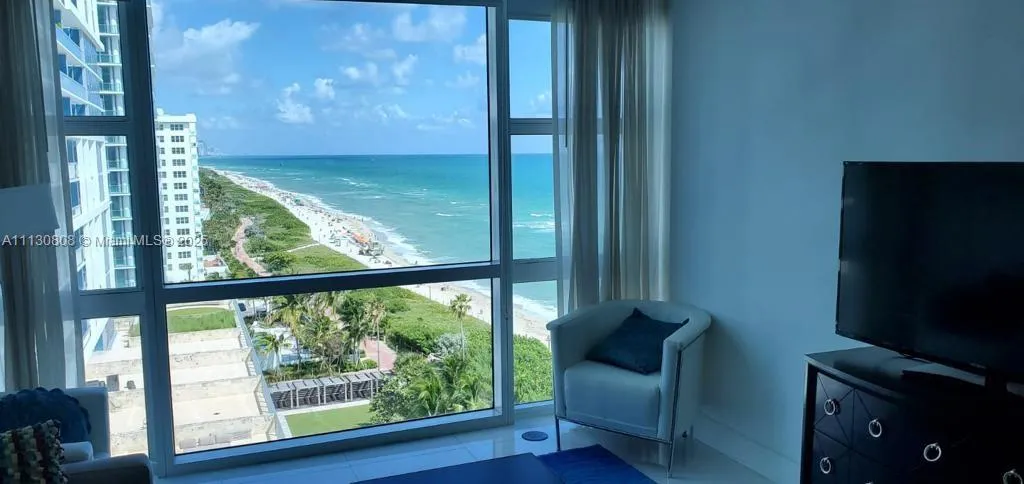 Miami Beach, Florida 33141, United States, 1 Bedroom Bedrooms, ,1 BathroomBathrooms,Residential,Active,75728