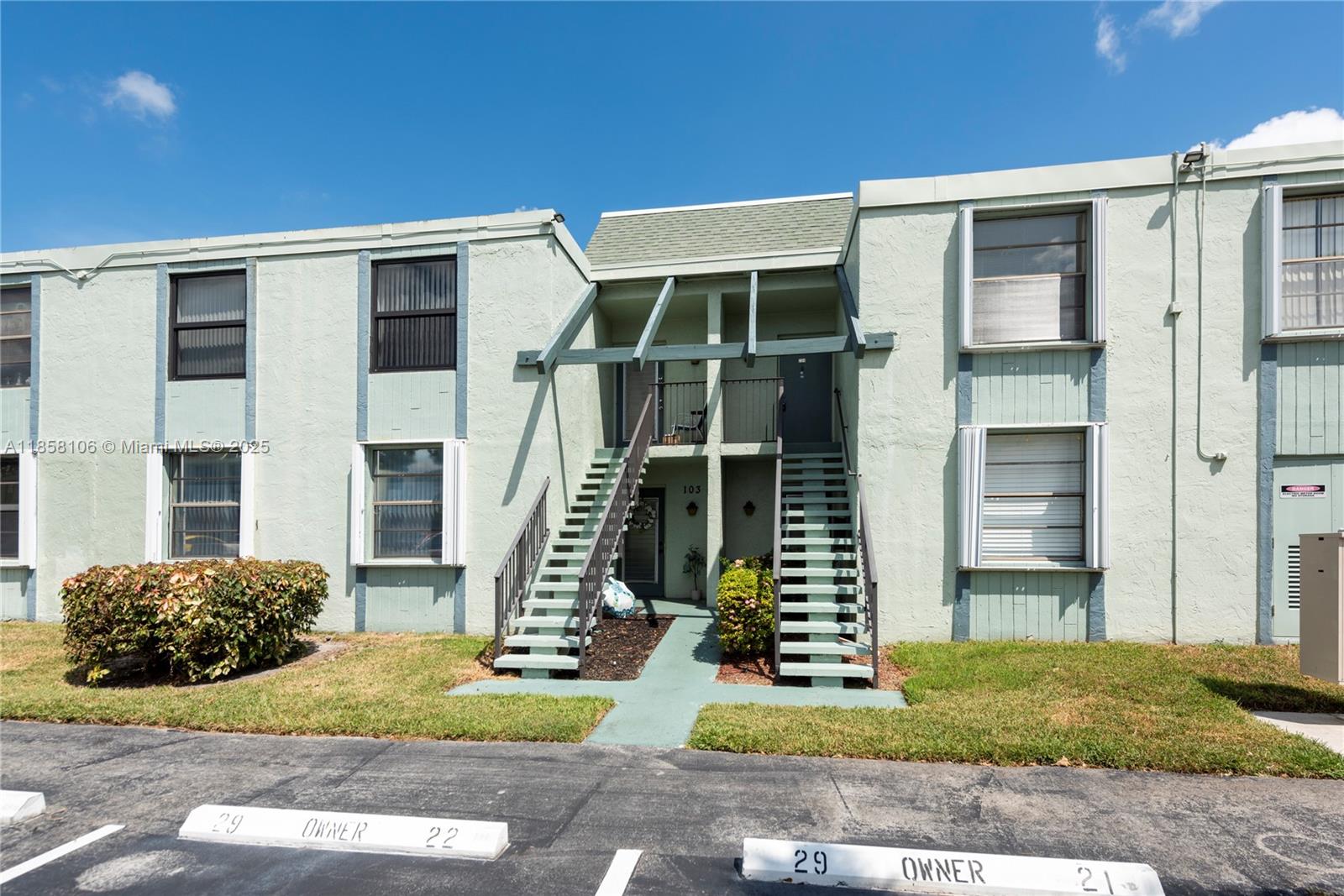 7301 NW 18th St 204