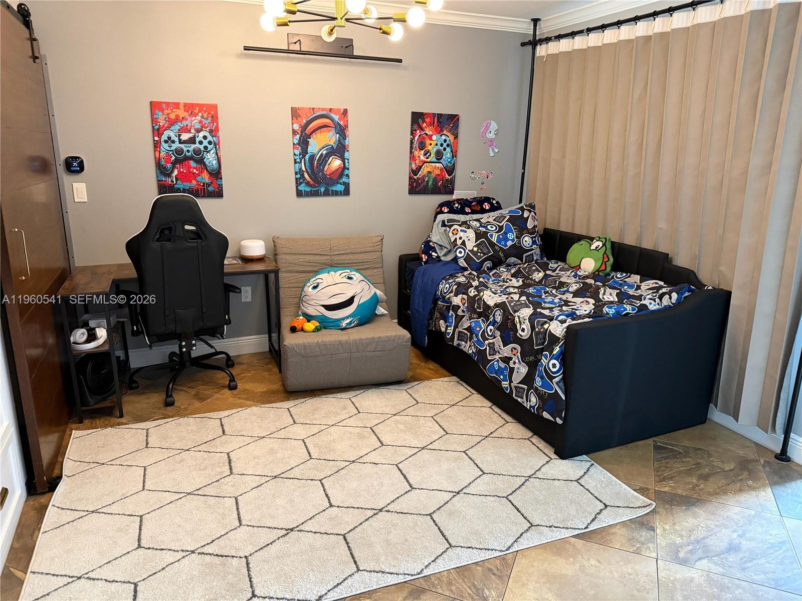 GOLDEN WEST CONDO - Residential