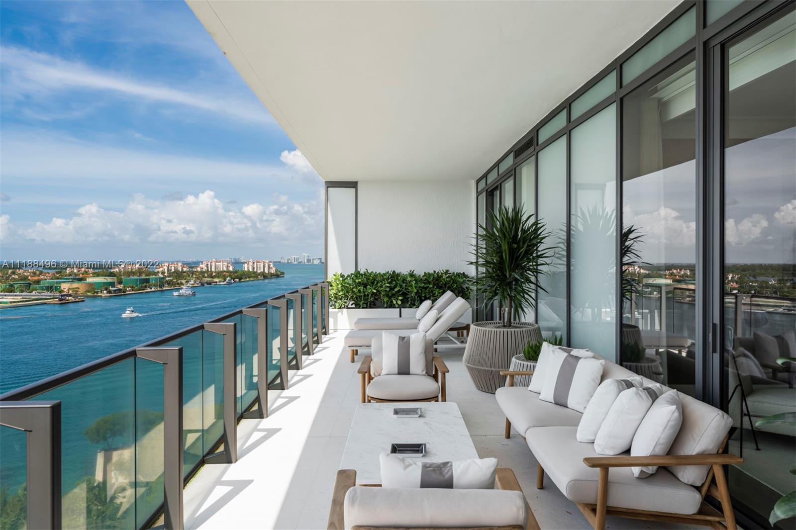 APOGEE CONDO - Residential