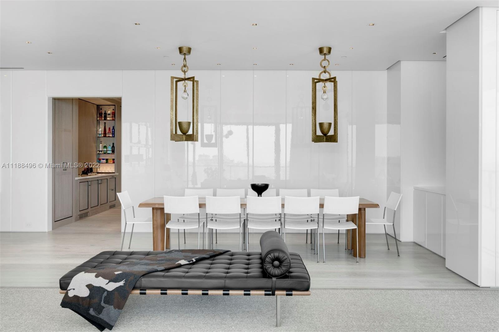 APOGEE CONDO - Residential