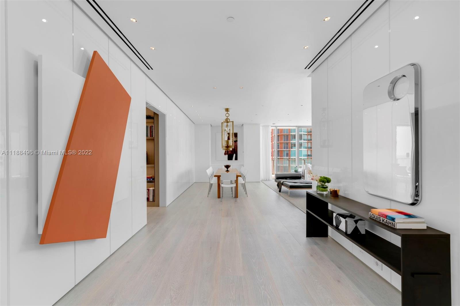 APOGEE CONDO - Residential