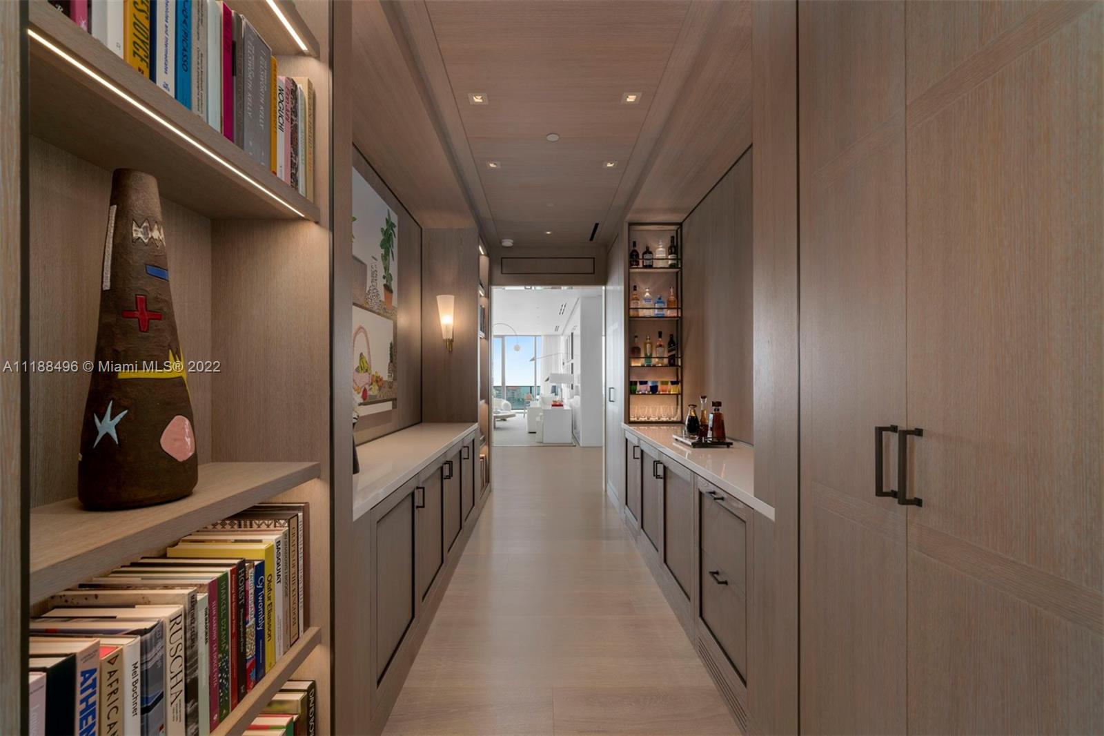 APOGEE CONDO - Residential