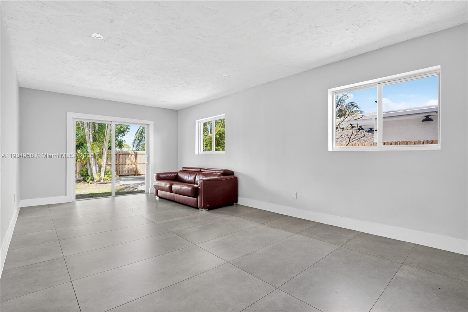 ENCHANTED LAKE SEC 6 - Residential