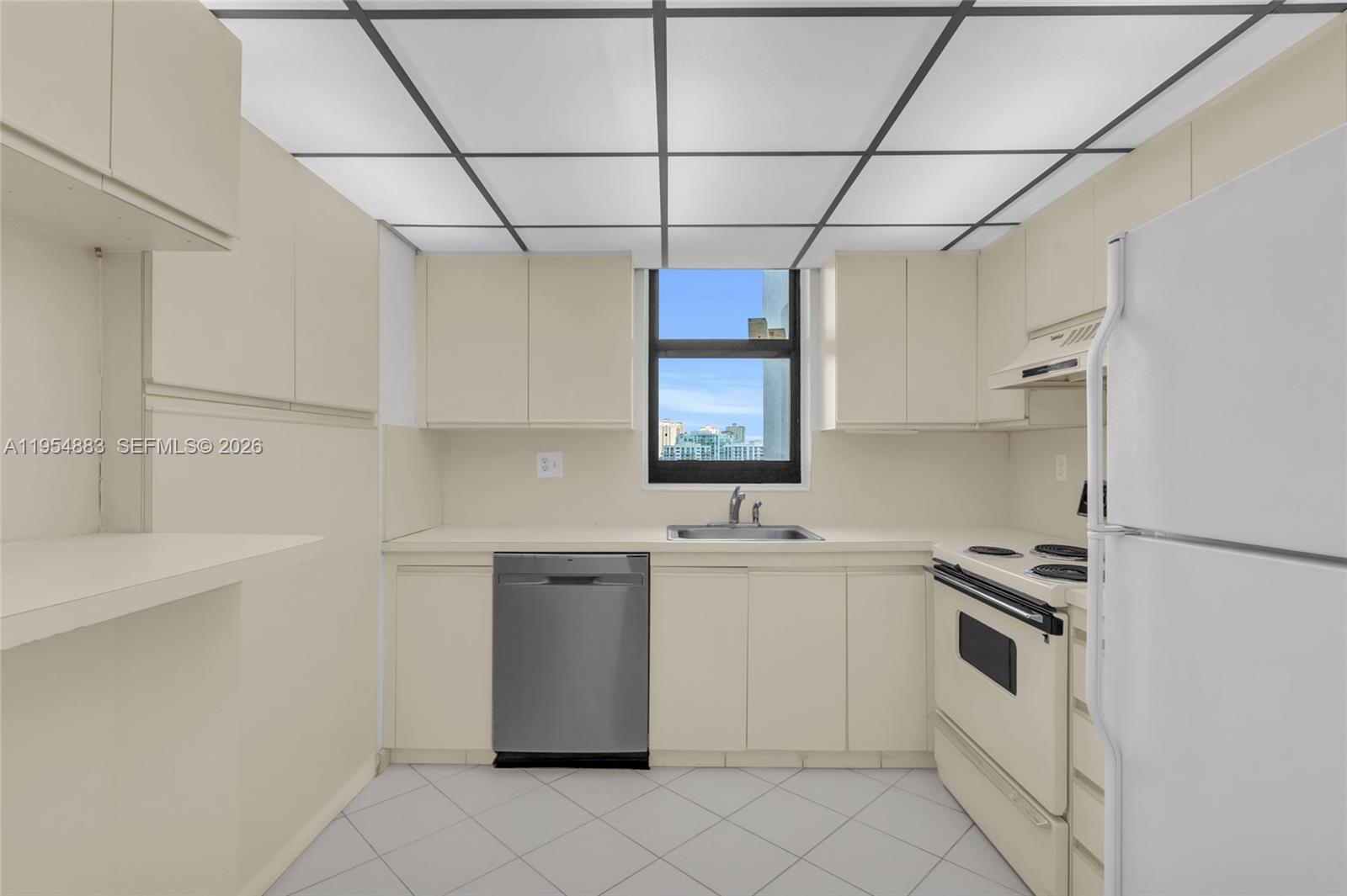 TOWER AT BISCAYNE COVE CO - Residential