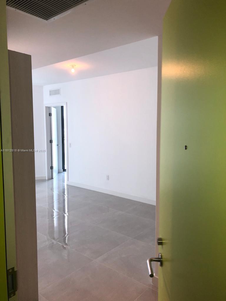 PARAISO BAYVIEWS CONDO - Residential Lease