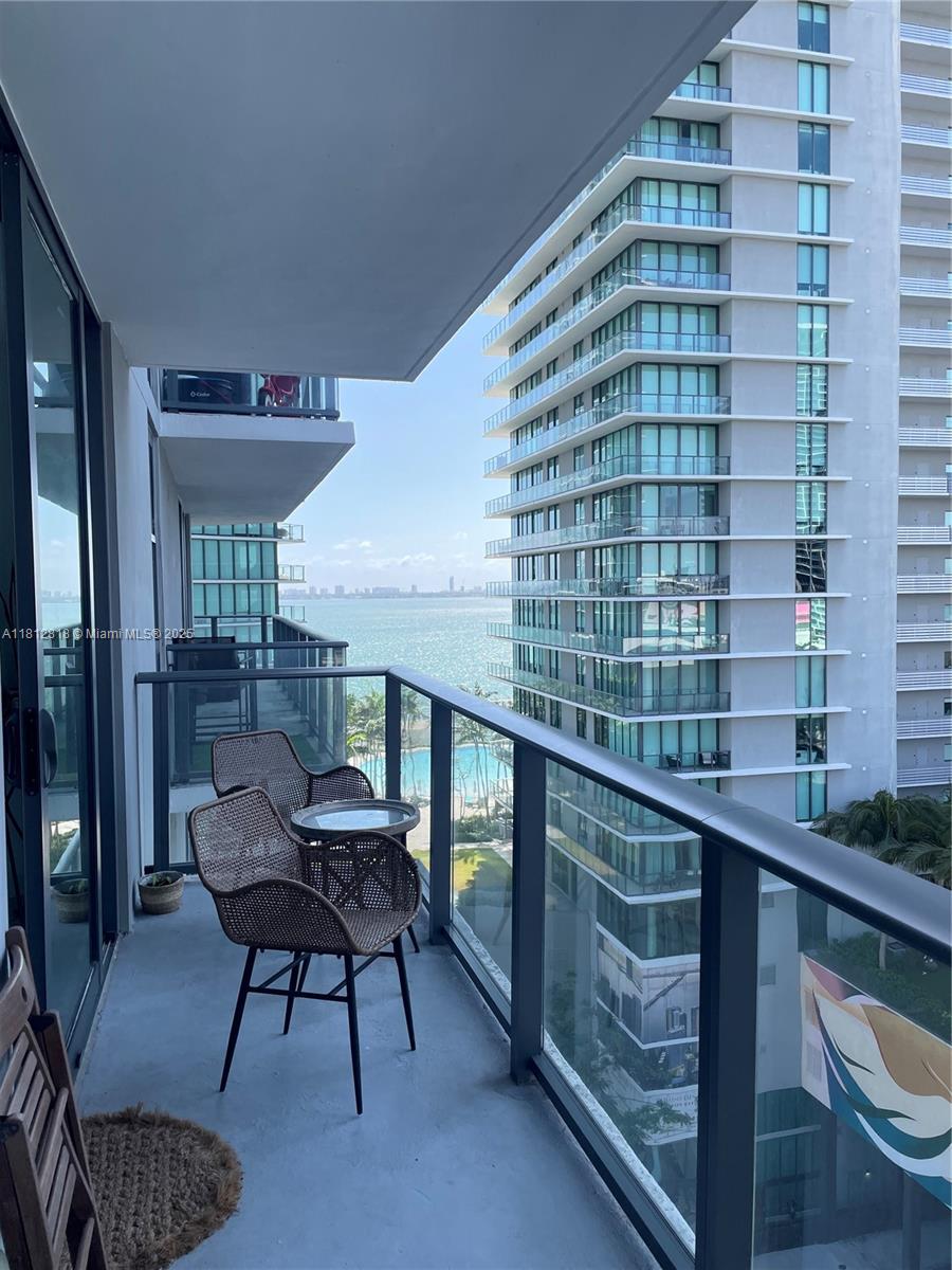 PARAISO BAYVIEWS CONDO - Residential Lease